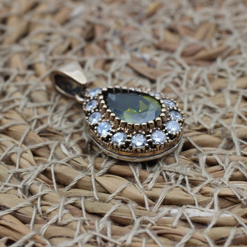 Peridot Ladies Set, Authentic Set, Handmade Set Women, Turkish Handmade, Ladies Jewelry, Earring, Pendant, Ladies Set, 925k Sterling Silver Peridot Ladies Set, Authentic Set, Handmade Set Women, Turkish Handmade, Ladies Jewelry, Earring, Pendant, Ladies Set, 925k Sterling Silver