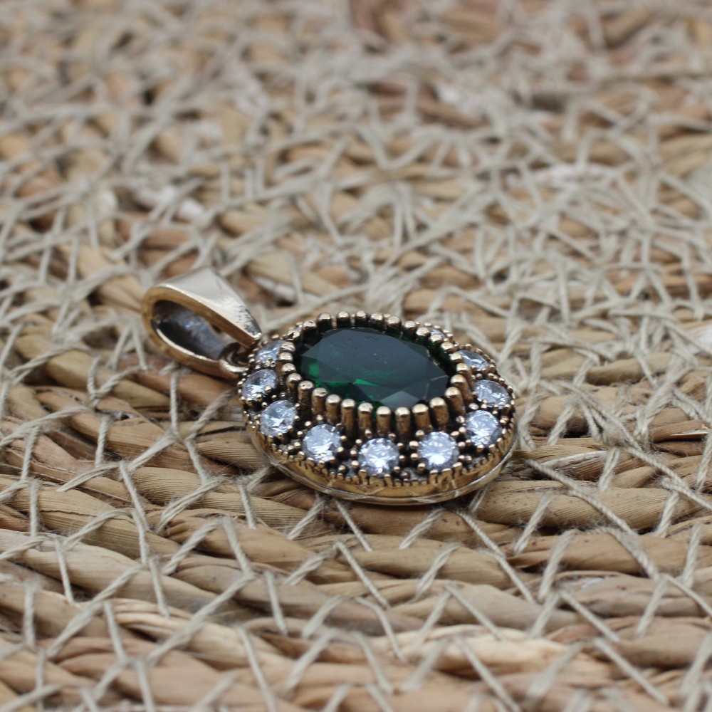 Emerald Set, Authentic Set, Handmade Set Women, Turkish Handmade, Ladies Jewelry Set, Earring, Pendant, Ladies Set, 925k Sterling Silver Emerald Set, Authentic Set, Handmade Set Women, Turkish Handmade, Ladies Jewelry Set, Earring, Pendant, Ladies Set, 925k Sterling Silver